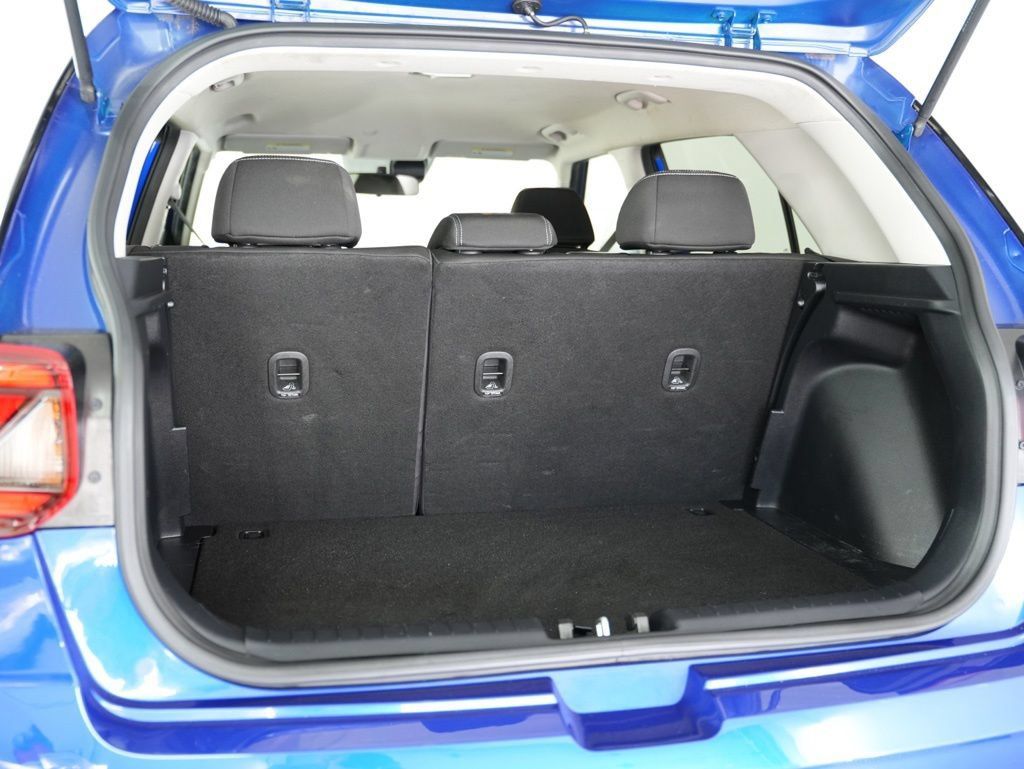 Used 2020 Hyundai Venue SEL FWD image 30
