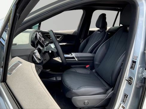 Used 2023 Mercedes-Benz EQE 350+ SUV w/ Exclusive Trim Package image 23