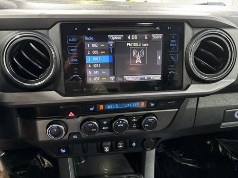 Used 2019 Toyota Tacoma SR AWD/4WD image 15