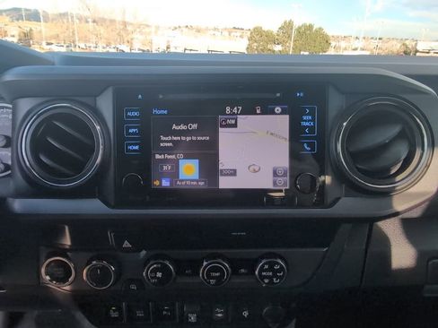 Used 2019 Toyota Tacoma TRD Off-Road image 21