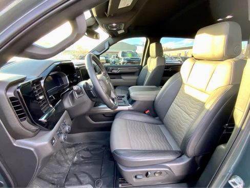 Certified 2025 Chevrolet Silverado 1500 ZR2 image 28