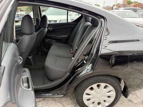 Used 2013 Nissan Versa SV w/ Convenience Pkg FWD image 21