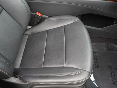 Used 2022 Cadillac Escalade Luxury image 67