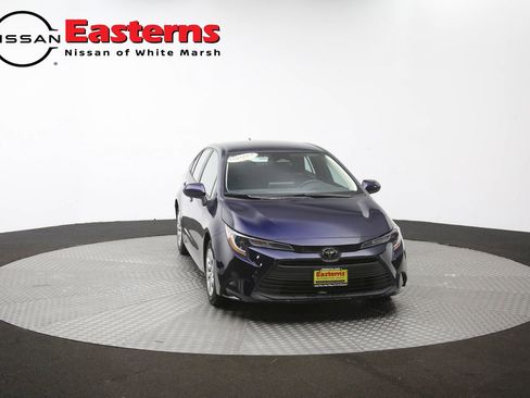 Used 2023 Toyota Corolla LE FWD image 50