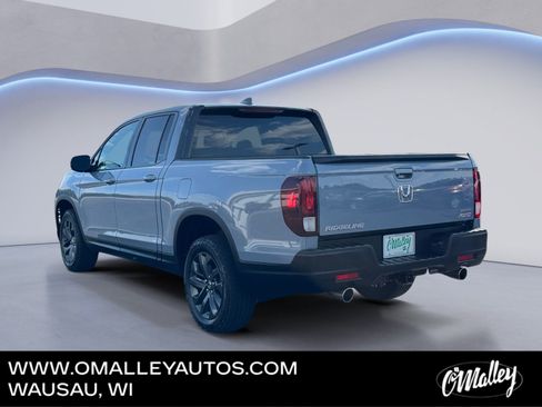 Used 2023 Honda Ridgeline Sport image 3