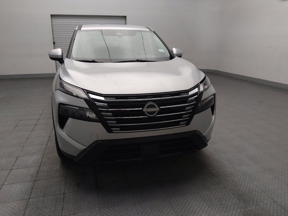 Used 2025 Nissan Rogue SV AWD/4WD image 14