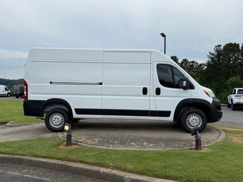 New 2026 RAM ProMaster 2500 w/ Advanced Safety Group FWD image 8