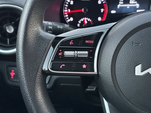 Used 2022 Kia Forte LXS image 24