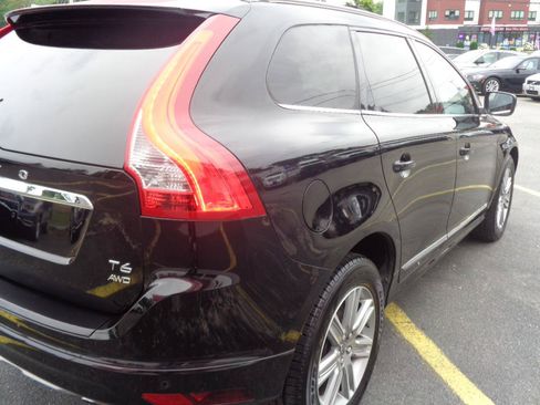 Used 2016 Volvo XC60 T6 w/ Proximity Package AWD/4WD image 20