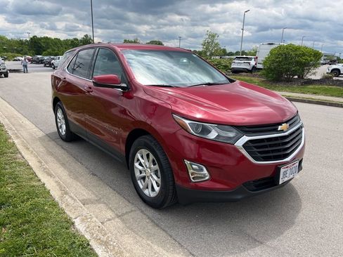 Used 2019 Chevrolet Equinox LT FWD image 2