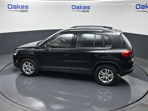 Used 2017 Volkswagen Tiguan S AWD/4WD image 43