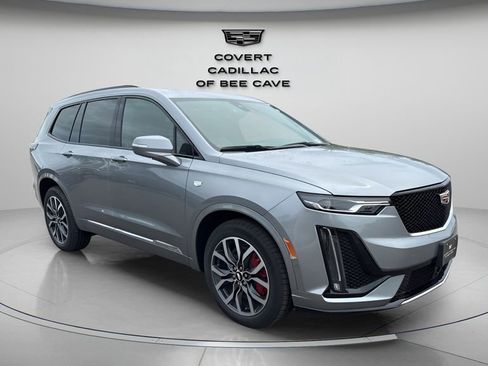 New 2025 Cadillac XT6 Sport w/ Technology Package image 2