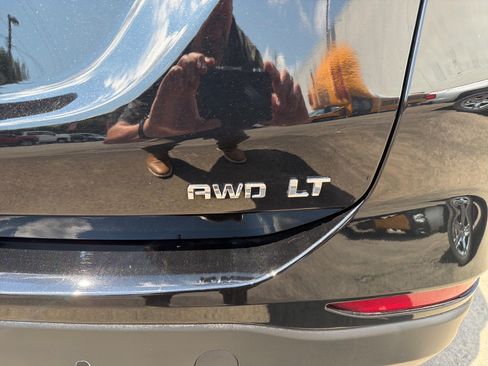 Used 2024 Chevrolet Equinox LT AWD/4WD image 7