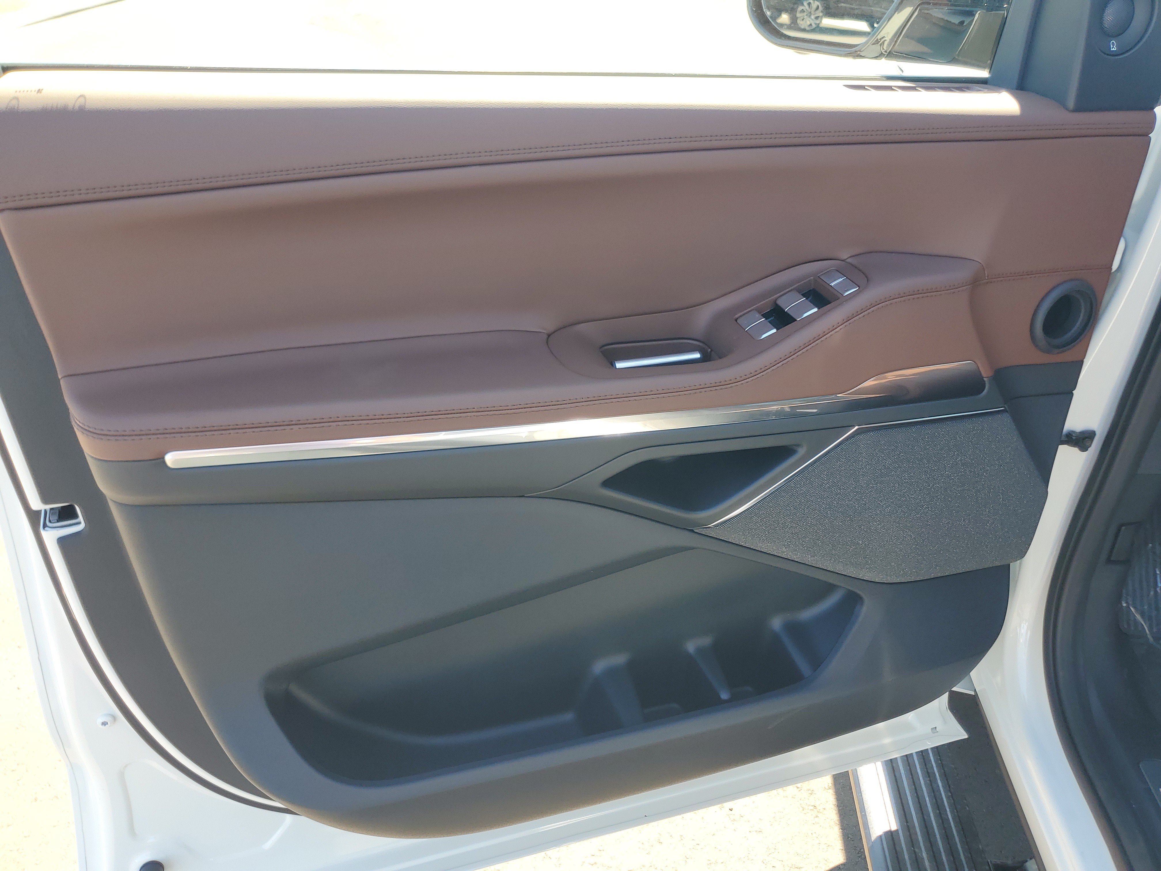 New 2027 Lincoln Navigator Reserve AWD/4WD image 8