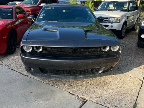 Used 2020 Dodge Challenger SXT w/ Blacktop Package RWD image 2