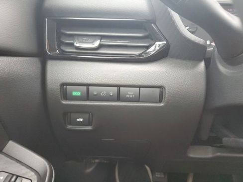 Certified 2025 Nissan Sentra SV w/ All-Weather Package image 25