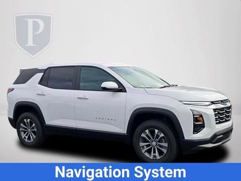 New 2026 Chevrolet Equinox LT FWD image 2