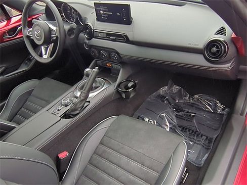 New 2025 MAZDA MX-5 Miata Club w/ Brembo/BBS Recaro Package image 15