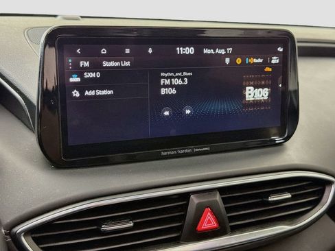 Used 2023 Hyundai Santa Fe SEL w/ Premium Package FWD image 16