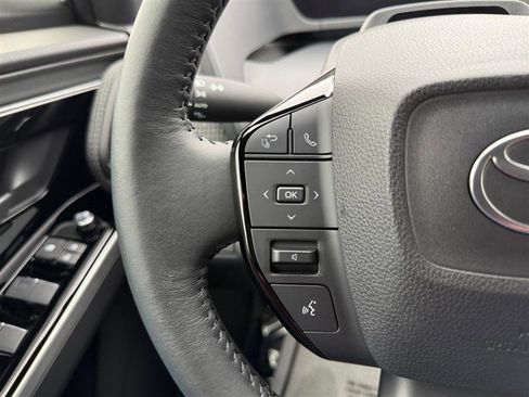 Used 2024 Toyota bZ4X AWD image 27