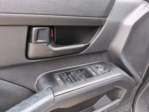 Used 2026 Toyota Tacoma SR5 AWD/4WD image 11