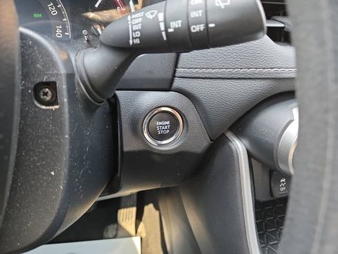 Used 2024 Toyota RAV4 XLE AWD/4WD image 24