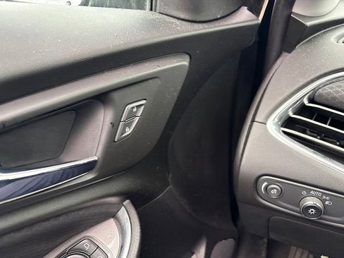 Used 2018 Chevrolet Malibu Hybrid w/ Driver Confidence Package FWD image 50