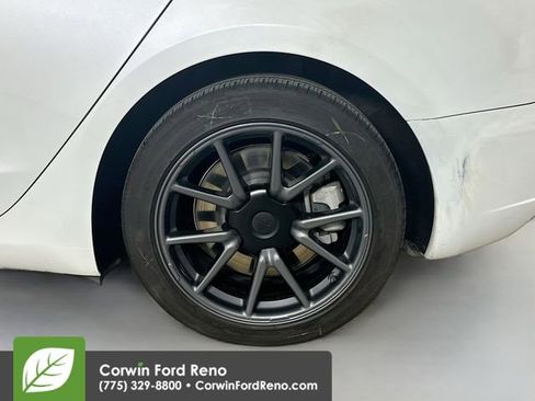 Used 2020 Tesla Model 3 Long Range AWD/4WD image 31