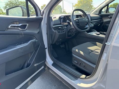 New 2026 Kia Sportage S AWD/4WD image 11