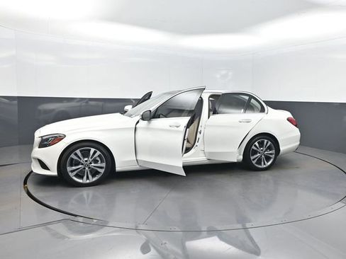 Used 2021 Mercedes-Benz C 300 Sedan image 41