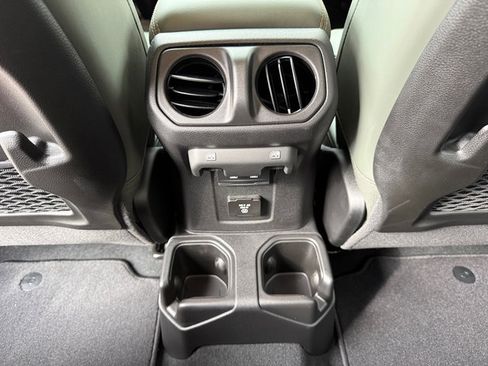 New 2026 Jeep Gladiator Mojave image 18