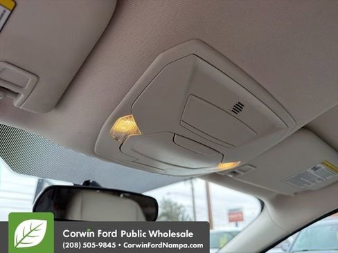 Used 2015 Ford Escape SE w/ Equipment Group 201A image 18