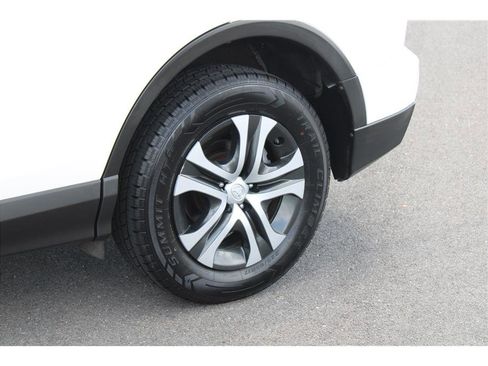 Used 2018 Toyota RAV4 LE w/ All Weather Liner Package AWD/4WD image 6