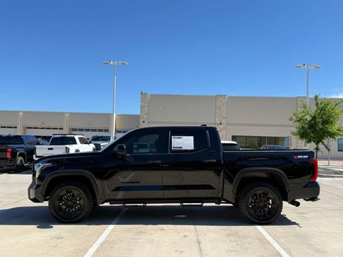 Used 2023 Toyota Tundra SR5 AWD/4WD image 5