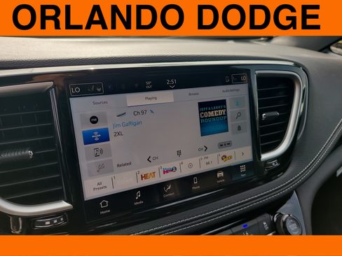 Used 2026 Chrysler Pacifica Select FWD image 19