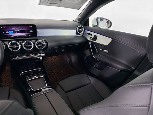 Used 2026 Mercedes-Benz CLA 250 4MATIC image 25