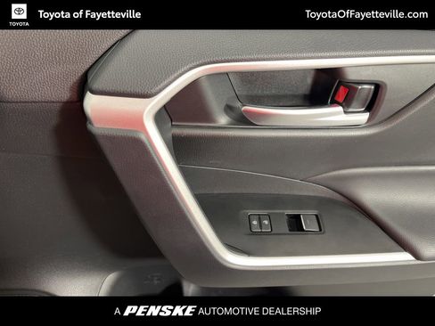 Used 2025 Toyota RAV4 XLE image 20