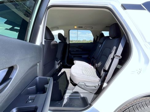 New 2026 Nissan Pathfinder SV AWD/4WD image 20