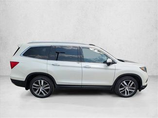 Certified 2017 Honda Pilot Touring video 4