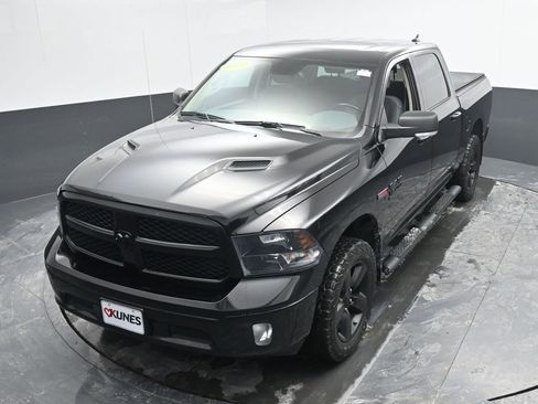 Used 2019 RAM 1500 Classic SLT w/ Black Appearance Group image 42