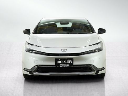 Used 2023 Toyota Prius XLE AWD/4WD image 8