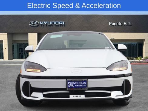 Used 2025 Hyundai Ioniq 6 Limited RWD image 2