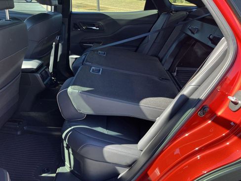 Certified 2023 Toyota Crown image 25