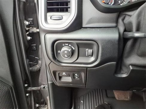 Used 2021 RAM 1500 Big Horn image 13