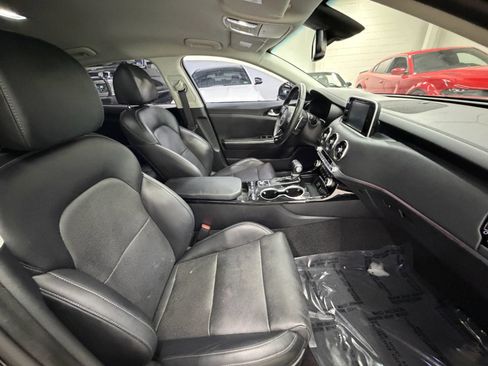 Used 2019 Kia Stinger RWD image 21