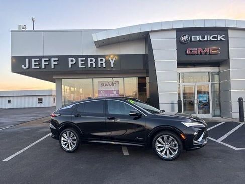 Used 2024 Buick Envista Avenir image 1