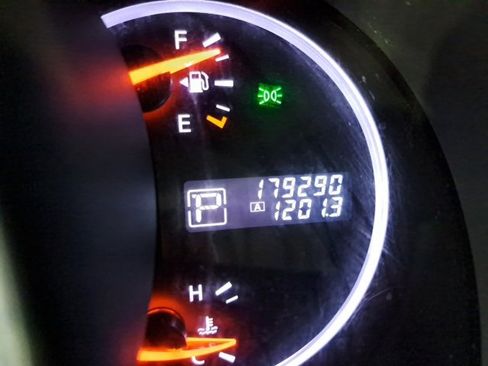 Used 2011 Nissan Murano LE w/ Navigation Pkg image 20