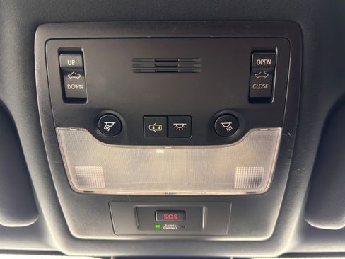 Used 2019 Lexus IS 300 F Sport w/ F Sport Package image 33