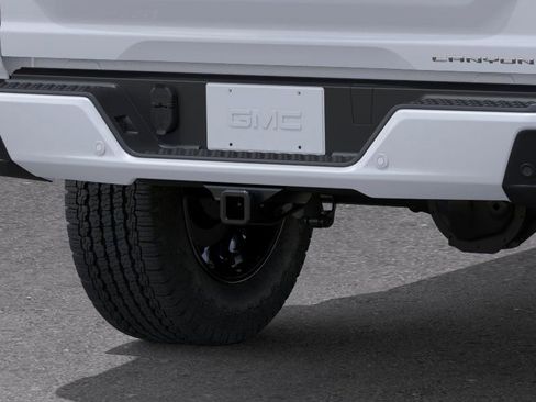 New 2026 GMC Canyon Denali AWD/4WD image 14