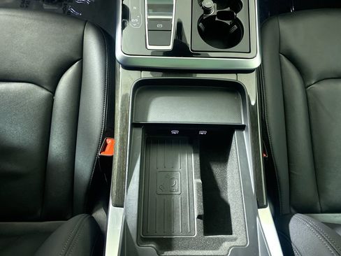 Used 2023 Audi Q7 2.0T Premium image 9